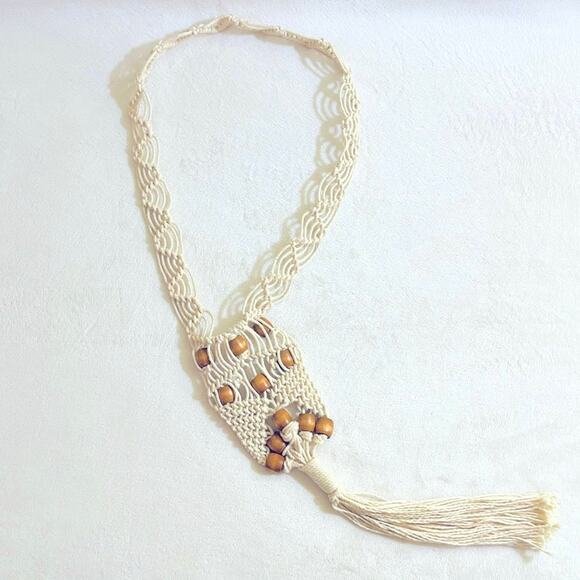 Vintage 70s Macrame Woven Wood Bead Necklace Boho Hippie Bohemian - Picture 2 of 9